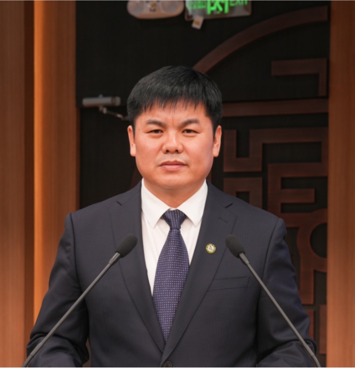 刘岩